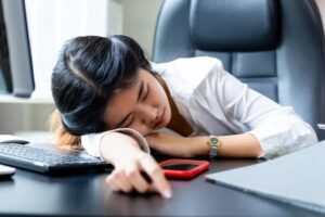 Ngủ Trưa 20 Phút: Giải Pháp Hiệu Quả Cho Sức Khỏe và Tinh Thần